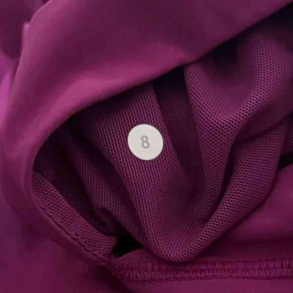 Women’s Lululemon Loose Fit Harem Pants! Merlot! Size 8! - Picture 5 of 6